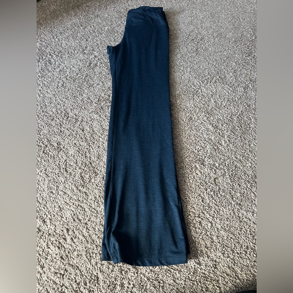 Jockey size large navy wide leg legging